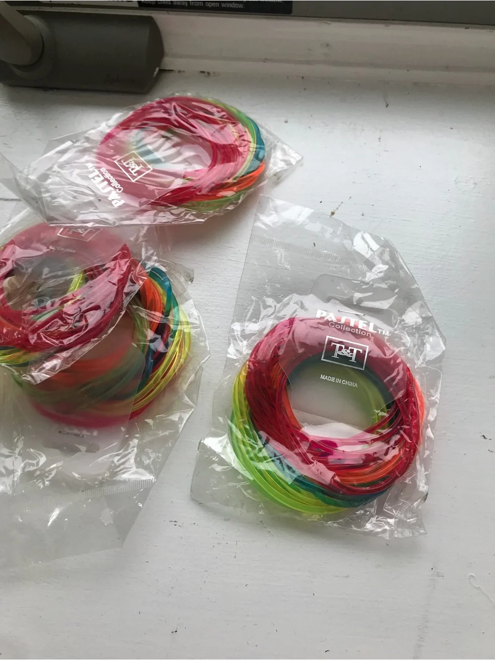 ❤️5/$20 Pastel TM Colorful Bangles